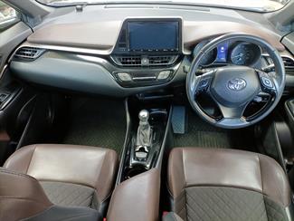 2019 Toyota C-HR - Thumbnail