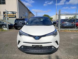 2019 Toyota C-HR - Thumbnail