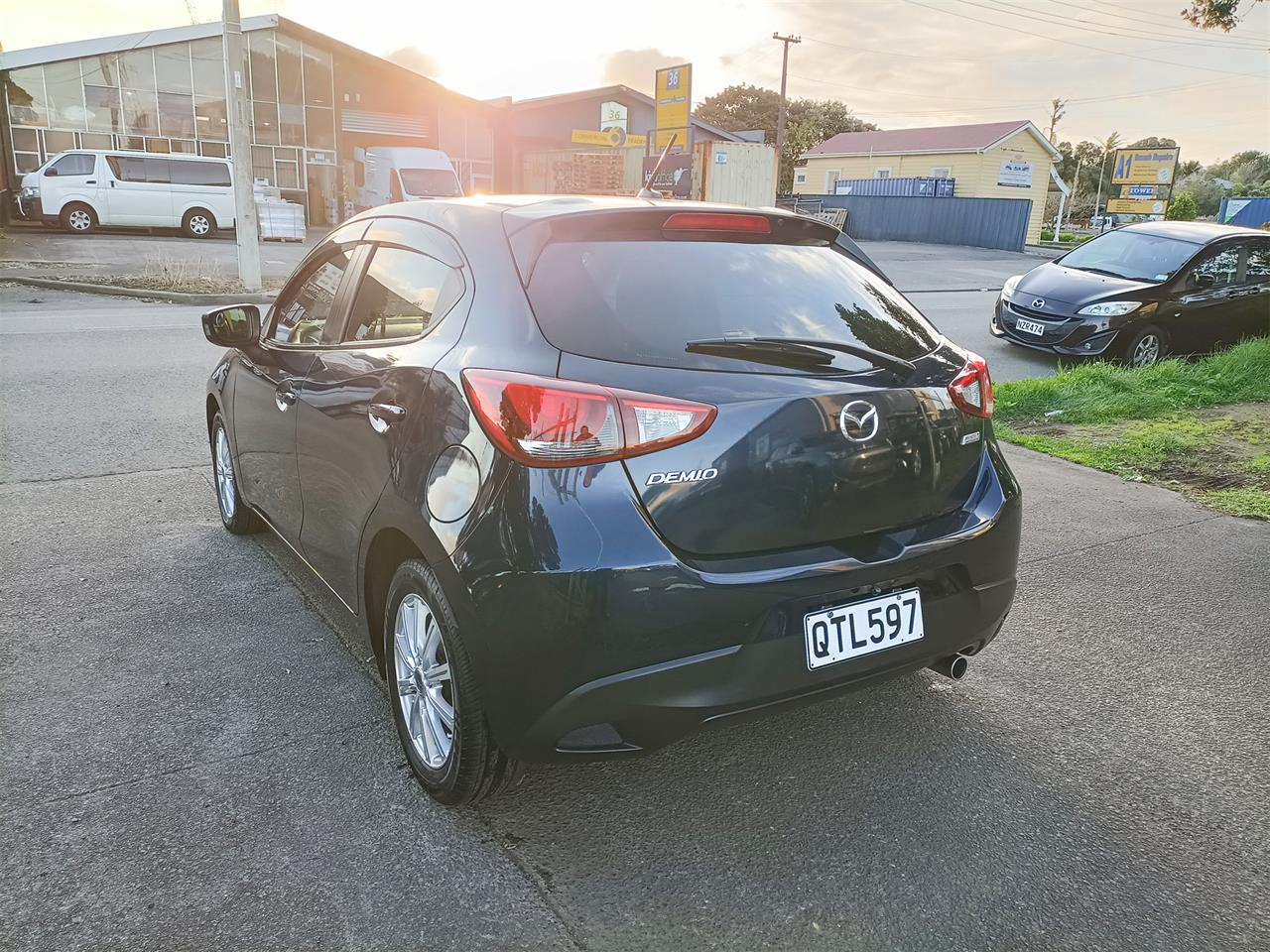 2016 Mazda Demio