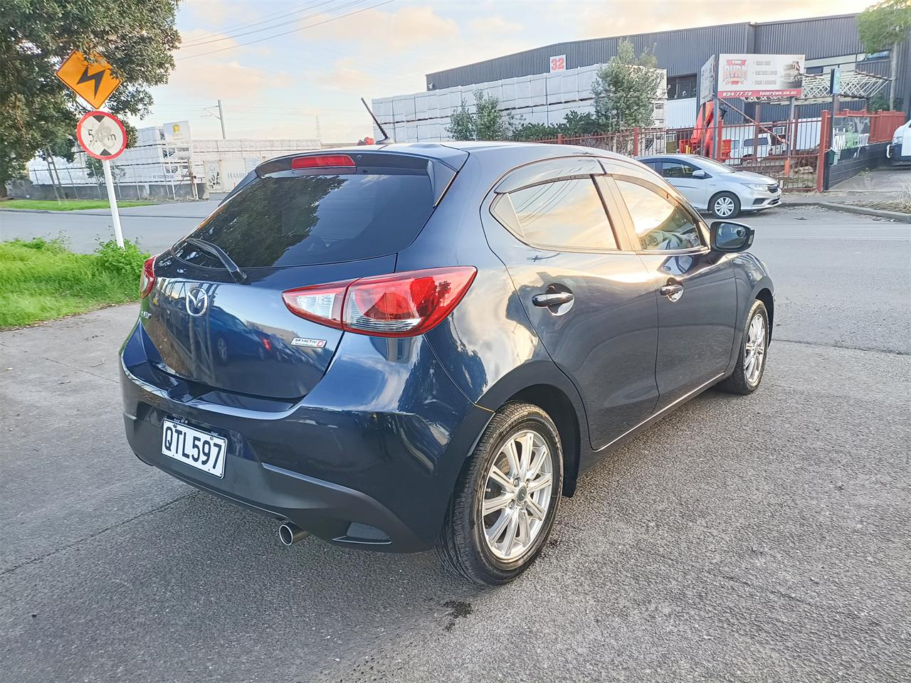 2016 Mazda Demio