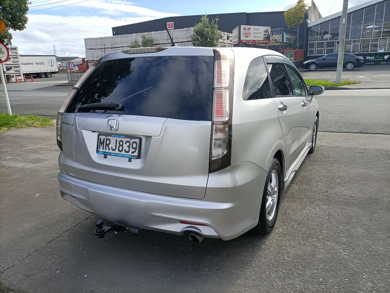 2010 Honda stream