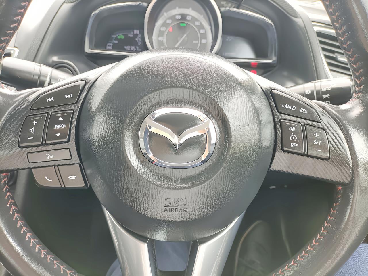 2016 Mazda Axela