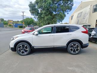 2019 Honda CR-V - Thumbnail