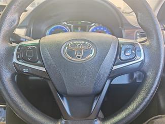 2016 Toyota Camry - Thumbnail