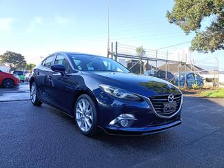 2015 Mazda Axela - Thumbnail