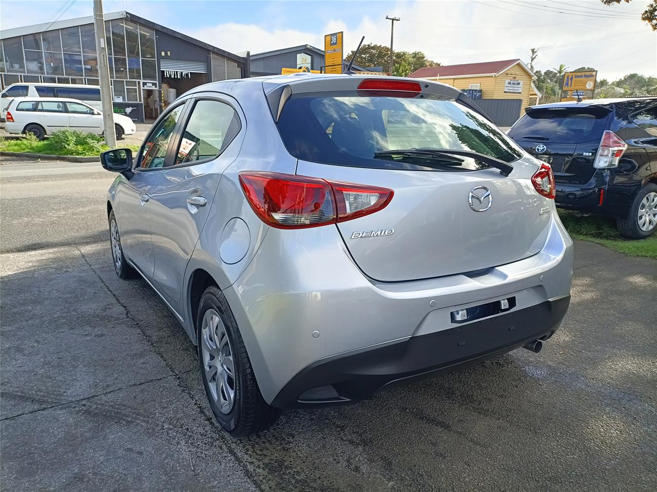 2019 Mazda Demio