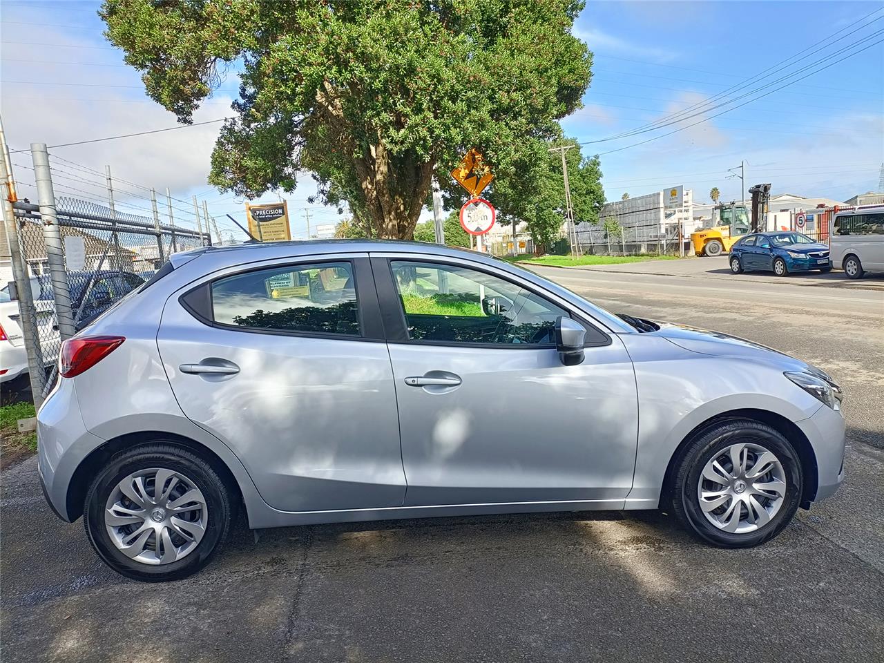 2019 Mazda Demio